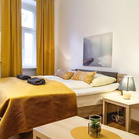 וינה Economy 1Br Apartment Well Connected To The Whole City מראה חיצוני תמונה