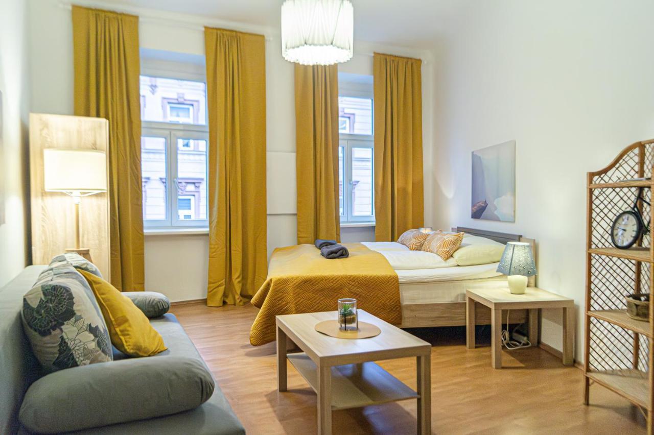 וינה Economy 1Br Apartment Well Connected To The Whole City מראה חיצוני תמונה