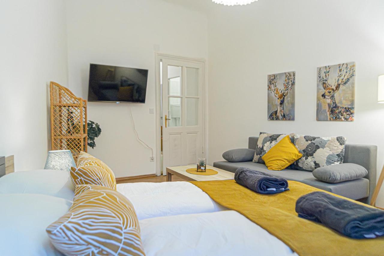 וינה Economy 1Br Apartment Well Connected To The Whole City מראה חיצוני תמונה