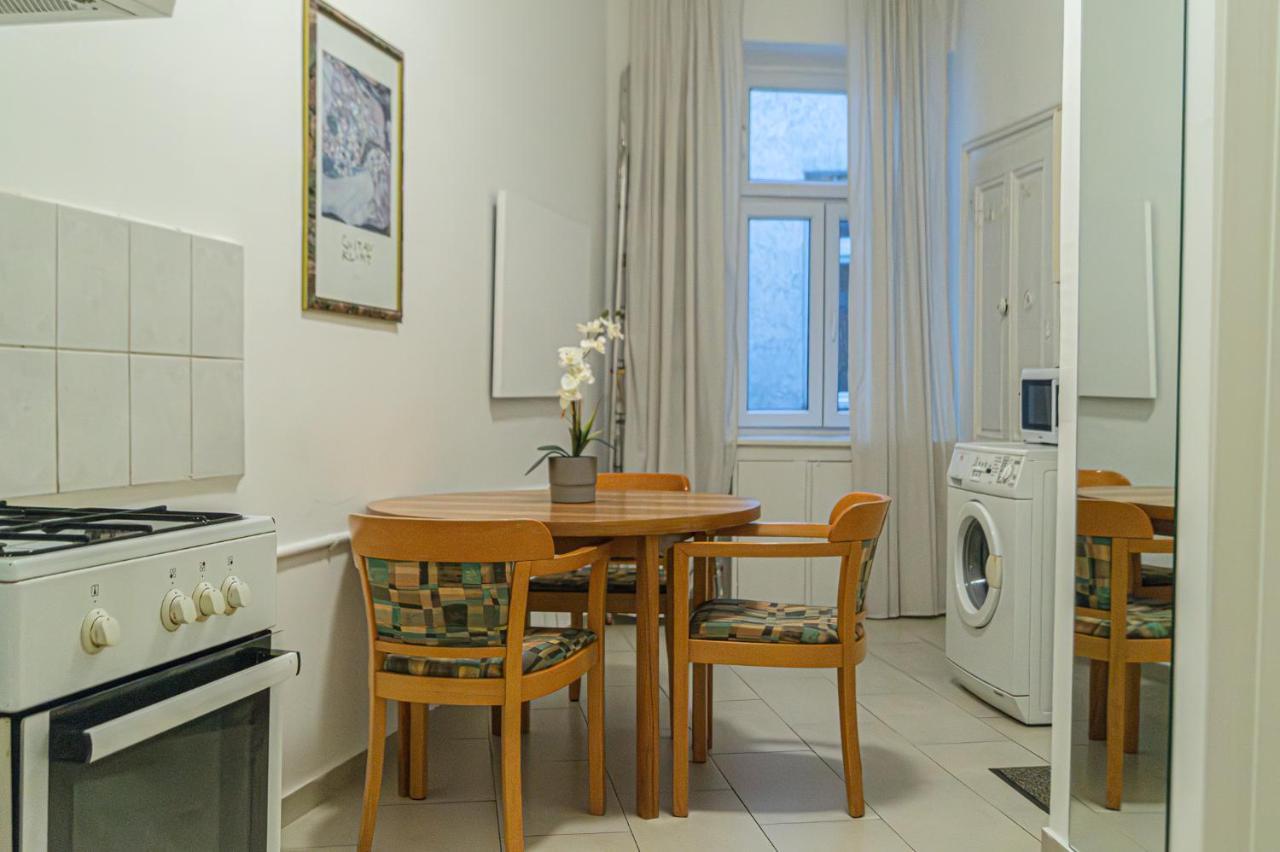 וינה Economy 1Br Apartment Well Connected To The Whole City מראה חיצוני תמונה